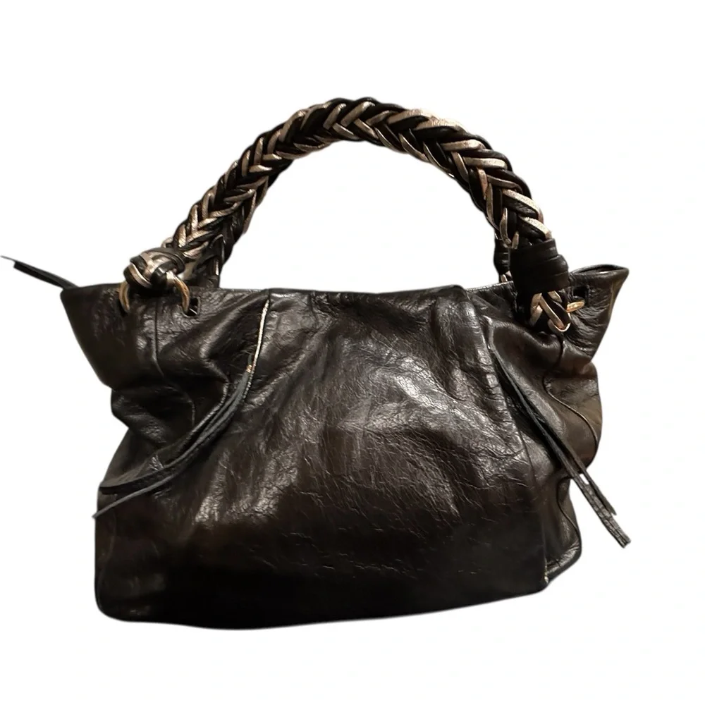 Elliott Lucca chic black
